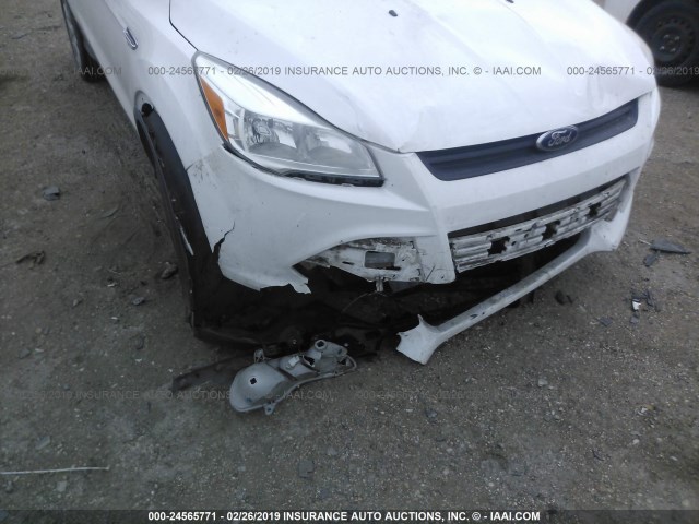 1FMCU0F78DUD57250 - 2013 FORD ESCAPE S WHITE photo 6