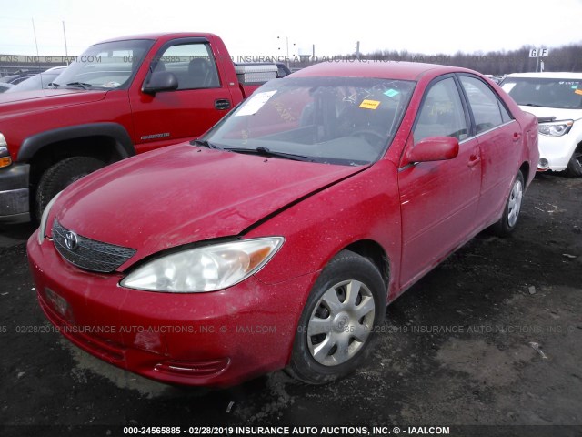 4T1BE32K63U782369 - 2003 TOYOTA CAMRY LE/XLE/SE RED photo 2
