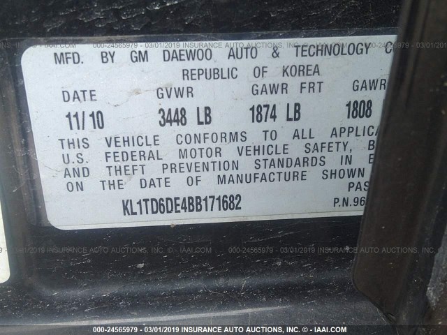 KL1TD6DE4BB171682 - 2011 CHEVROLET AVEO LS/LT BLACK photo 9