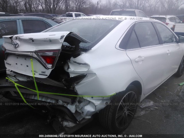 4T1BF1FKXGU180611 - 2016 TOYOTA CAMRY LE/XLE/SE/XSE WHITE photo 4