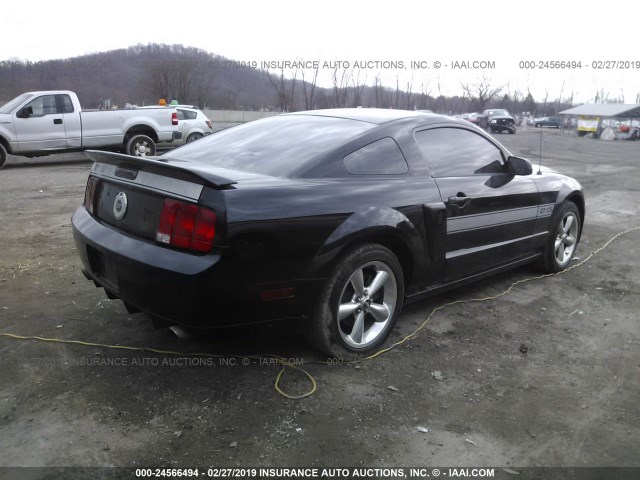 1ZVHT82H575221082 - 2007 FORD MUSTANG GT BLACK photo 4