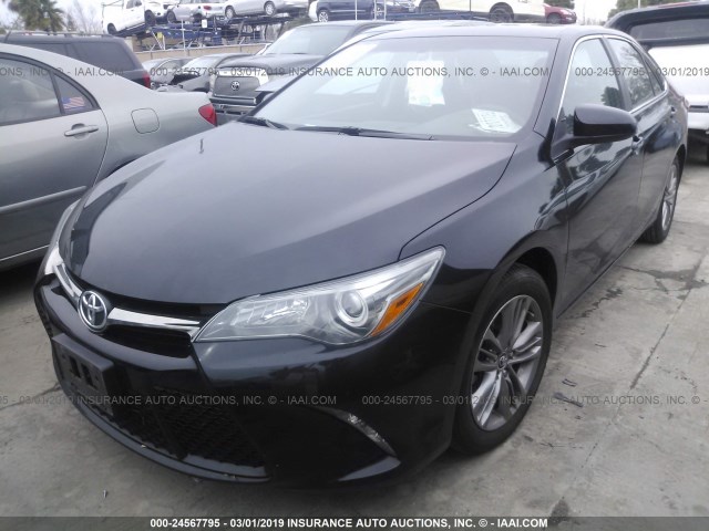 4T1BF1FK9FU041553 - 2015 TOYOTA CAMRY LE/XLE/SE/XSE 黑色 照片 2
