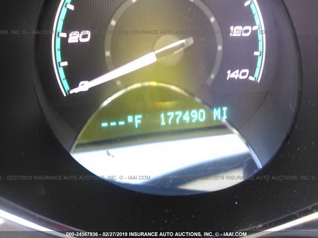 1G1ZC5E02AF238833 - 2010 CHEVROLET MALIBU 1LT ვერცხლისფერი ფოტო 7