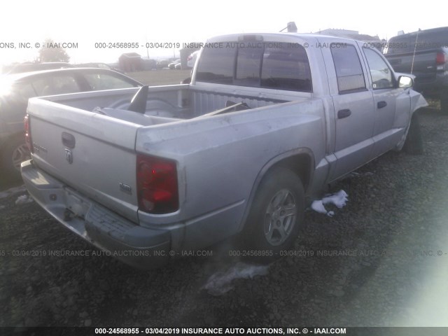 1D7HE48N65S244281 - 2005 DODGE DAKOTA QUAD SLT SILVER photo 4