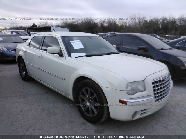 2C3KA33G18H139422 - 2008 CHRYSLER 300 LIMITED CREAM photo 1