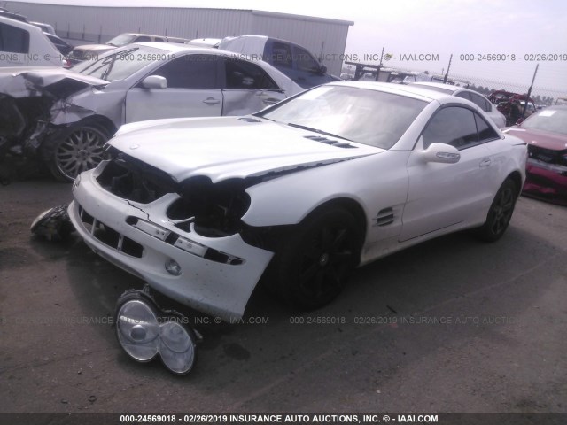 WDBSK75FX3F024508 - 2003 MERCEDES-BENZ SL 500R WHITE photo 2