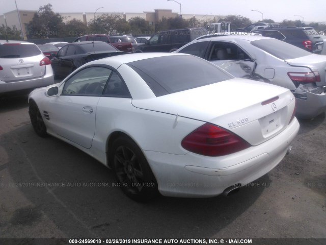 WDBSK75FX3F024508 - 2003 MERCEDES-BENZ SL 500R WHITE photo 3