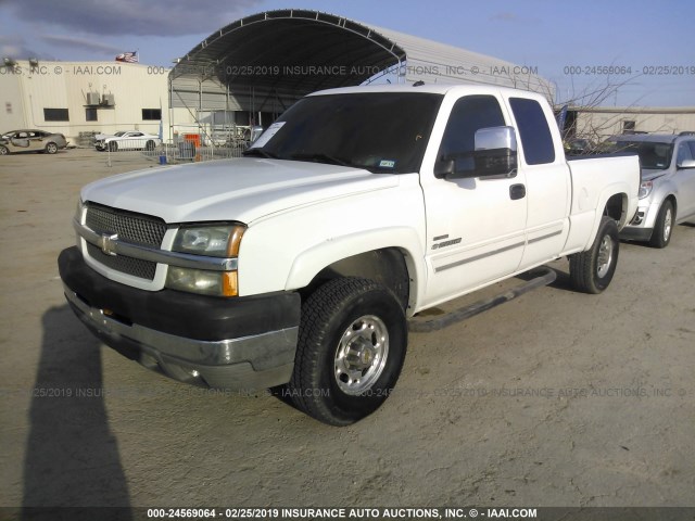 1GCHC29194E124116 - 2004 CHEVROLET SILVERADO C2500 HEAVY DUTY WHITE photo 2