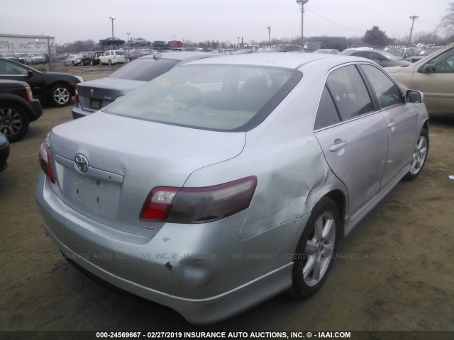 4T1BE46K27U018699 - 2007 TOYOTA CAMRY NEW GENERAT CE/LE/XLE/SE SILVER photo 4