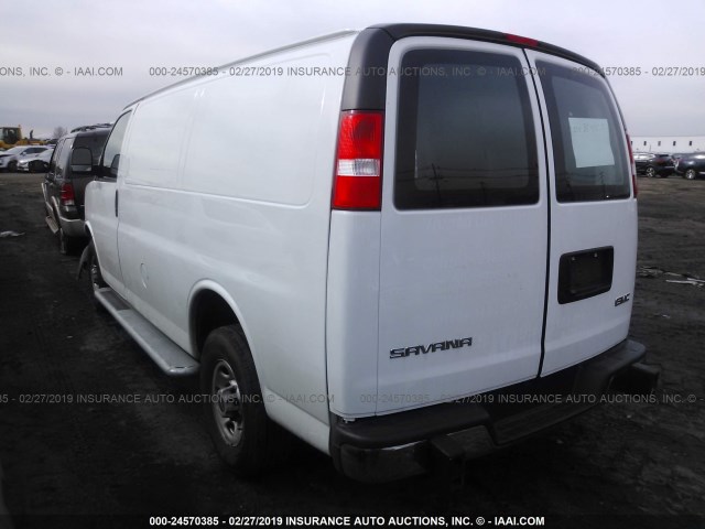 1GTW7AFG5J1911999 - 2018 GMC SAVANA G2500 WHITE photo 3