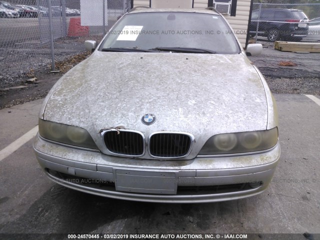 WBADS43423GE10778 - 2003 BMW 525 IT AUTOMATIC SILVER photo 6