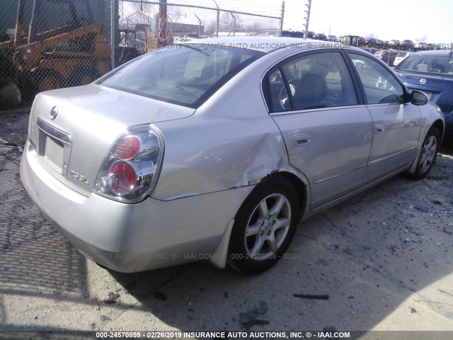 1N4AL11D05C386112 - 2005 NISSAN ALTIMA S/SL SILVER photo 4