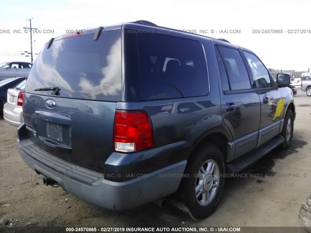 1FMRU15W13LC18008 - 2003 FORD EXPEDITION XLT BLUE photo 4