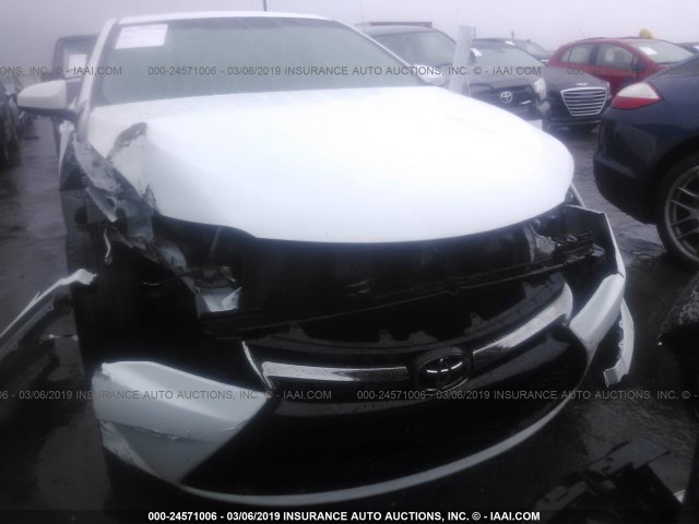 4T1BF1FKXGU243593 - 2016 TOYOTA CAMRY LE/XLE/SE/XSE 白色 照片 6