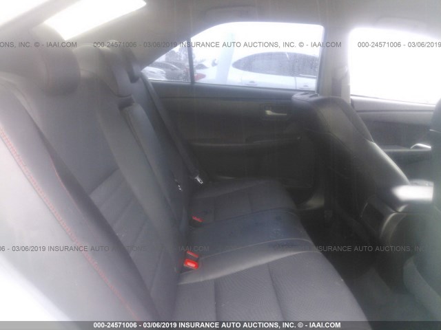 4T1BF1FKXGU243593 - 2016 TOYOTA CAMRY LE/XLE/SE/XSE 白色 照片 8