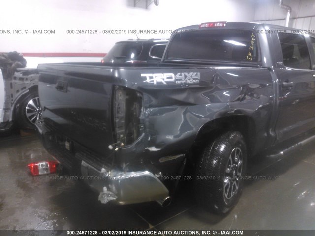 5TFDW5F10GX557277 - 2016 TOYOTA Tundra CREWMAX SR5/TRD PRO 灰色 照片 6