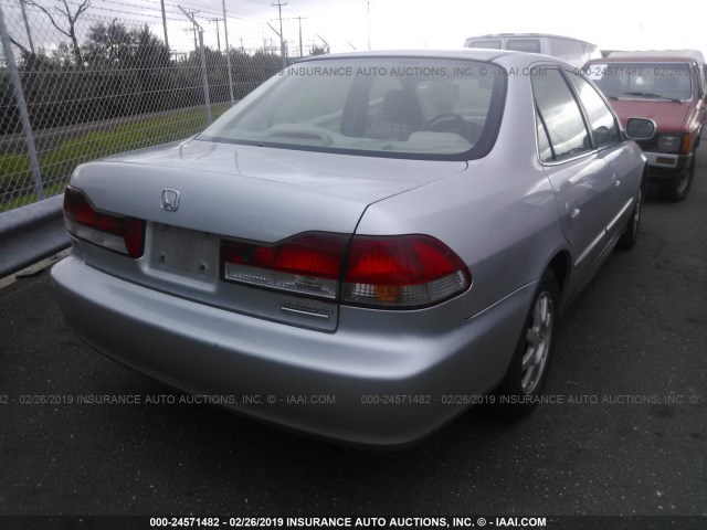 JHMCG66802C024307 - 2002 HONDA ACCORD EX/SE SILVER photo 4