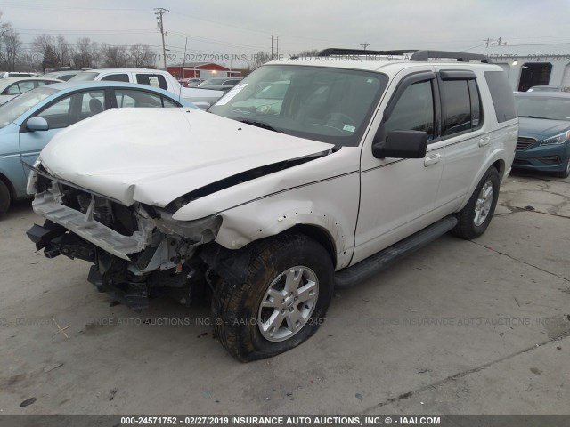 1FMEU7DE8AUA98564 - 2010 FORD EXPLORER XLT WHITE photo 2