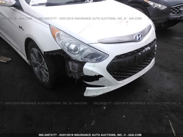 KMHEC4A40DA084581 - 2013 HYUNDAI SONATA HYBRID WHITE photo 6