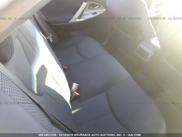 4T1BF3EK5BU640375 - 2011 TOYOTA CAMRY SE/LE/XLE SILVER photo 8