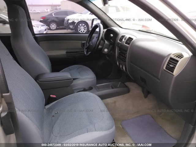 1GCDS196048170181 - 2004 CHEVROLET COLORADO GRAY photo 5