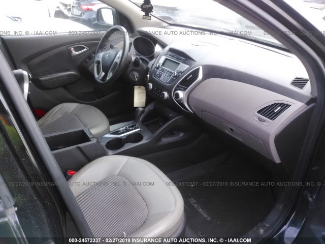 KM8JU3AC4DU659096 - 2013 HYUNDAI TUCSON GLS/LIMITED 黑色 照片 5