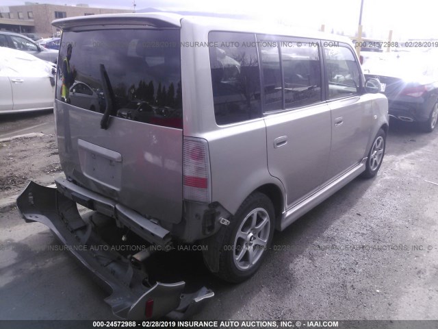 JTLKT324X40146286 - 2004 TOYOTA SCION XB GRAY photo 4