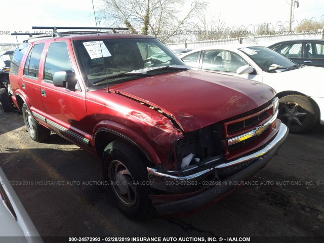 1GNDT13W012195769 - 2001 CHEVROLET BLAZER RED photo 1