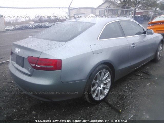 WAULFAFRXBA079081 - 2011 AUDI A5 PREMIUM PLUS GRAY photo 4