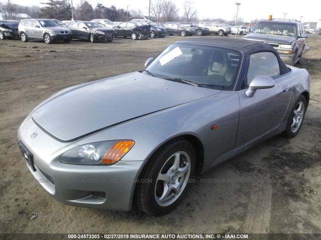 JHMAP11401T002501 - 2001 HONDA S2000 GRAY photo 2