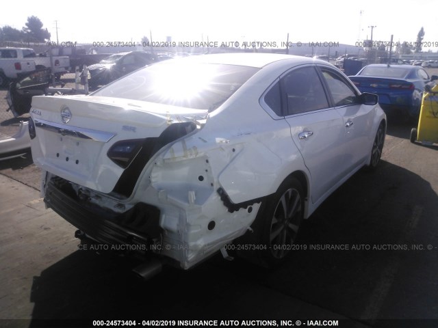 1N4AL3APXHC487622 - 2017 NISSAN ALTIMA 2.5/S/SV/SL/SR WHITE photo 4