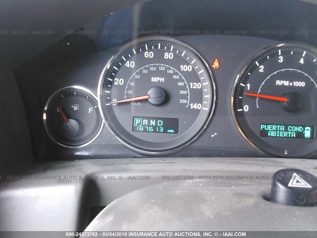 1J8HH48N06C153724 - 2006 JEEP COMMANDER GREEN photo 7