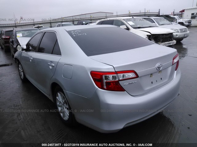 4T4BF1FK1CR185230 - 2012 TOYOTA CAMRY SE/LE/XLE SILVER photo 3