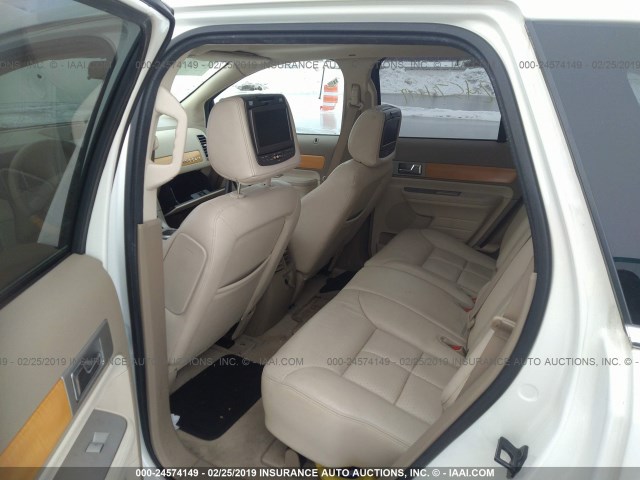 2LMDU88C17BJ07683 - 2007 LINCOLN MKX WHITE photo 8