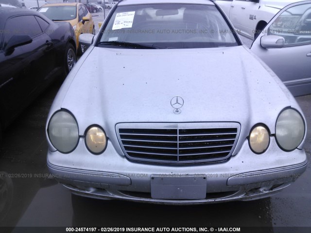 WDBJH65J91B307981 - 2001 MERCEDES-BENZ E 320 SILVER photo 6