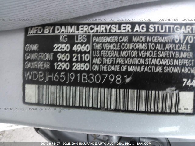 WDBJH65J91B307981 - 2001 MERCEDES-BENZ E 320 SILVER photo 9