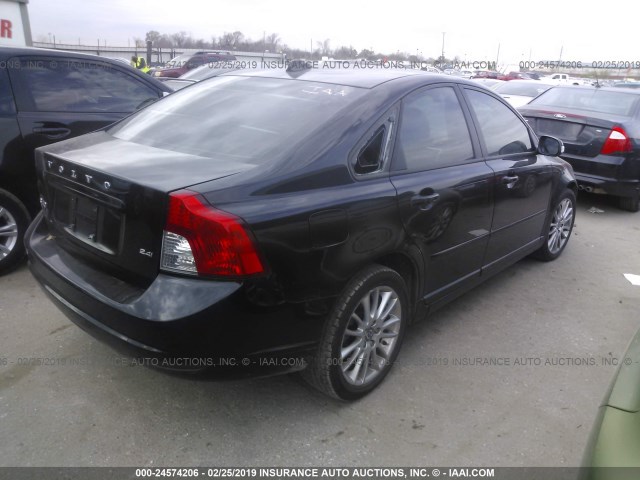 YV1382MS3A2504913 - 2010 VOLVO S40 2.4I BLACK photo 4