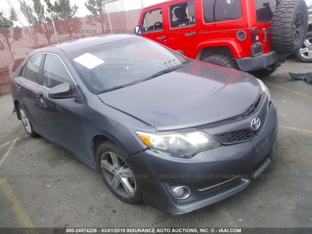 4T1BF1FK8DU238050 - 2013 TOYOTA CAMRY L/SE/LE/XLE Boz foto 1