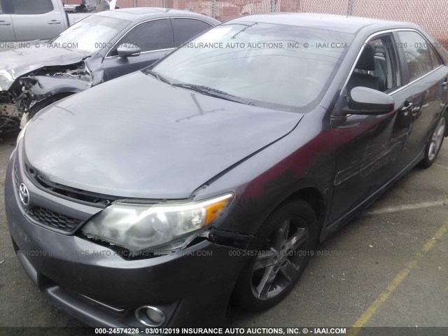 4T1BF1FK8DU238050 - 2013 TOYOTA CAMRY L/SE/LE/XLE Boz foto 6