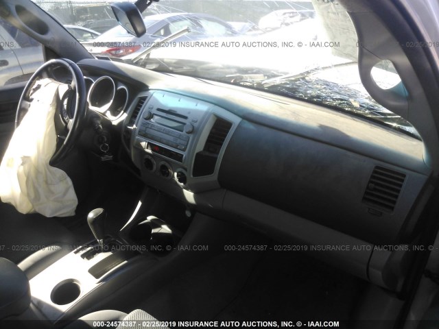 3TMLU4EN1BM066537 - 2011 TOYOTA TACOMA DOUBLE CAB 银色 照片 5