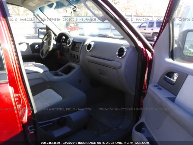 1FMPU16566LA42977 - 2006 FORD EXPEDITION XLT RED photo 5