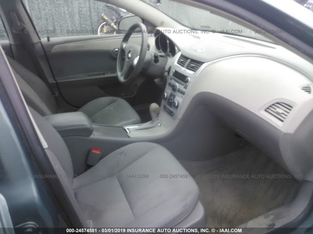 1G1ZG57B79F159737 - 2009 CHEVROLET MALIBU LS BLUE photo 5
