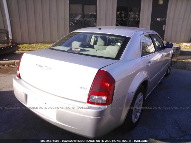 2C3KA43R76H282315 - 2006 CHRYSLER 300 SILVER photo 4