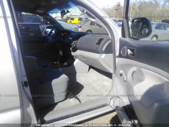 5TEUU42N07Z359252 - 2007 TOYOTA TACOMA ACCESS CAB ვერცხლისფერი ფოტო 5