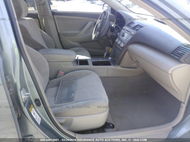 4T1BF3EK8AU508631 - 2010 TOYOTA CAMRY SE/LE/XLE 绿色 照片 5