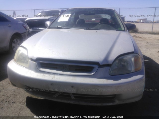 2HGEJ6443WH100117 - 1998 HONDA CIVIC DX SILVER photo 6