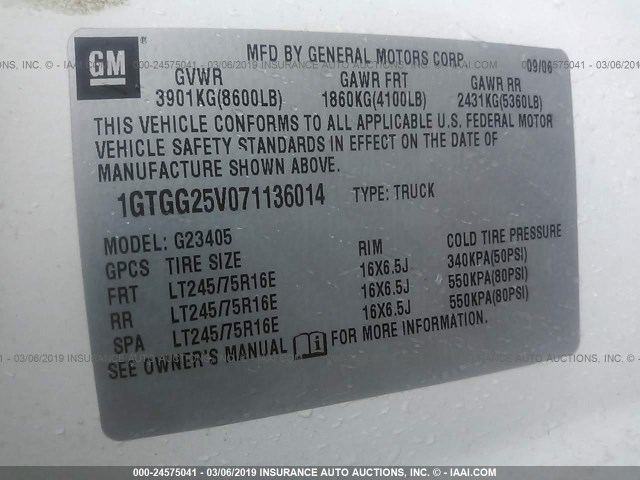 1GTGG25V071136014 - 2007 GMC SAVANA G2500 WHITE photo 9