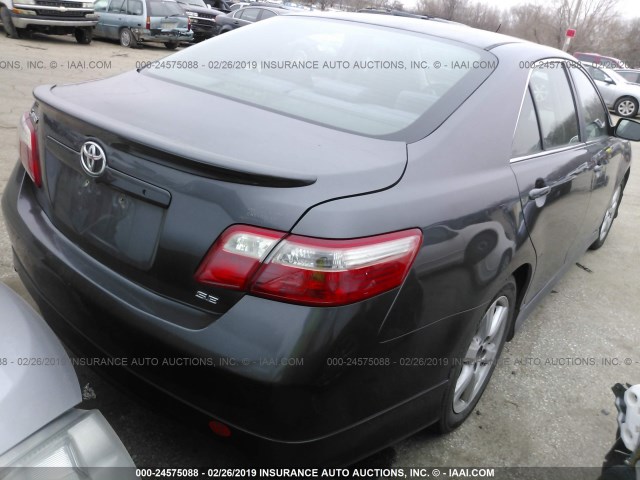 4T1BE46K27U521018 - 2007 TOYOTA CAMRY NEW GENERAT CE/LE/XLE/SE GRAY photo 4