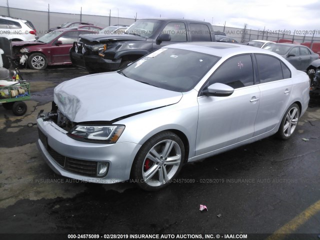 3VW4T7AJ8FM406300 - 2015 VOLKSWAGEN JETTA GLI SILVER photo 2