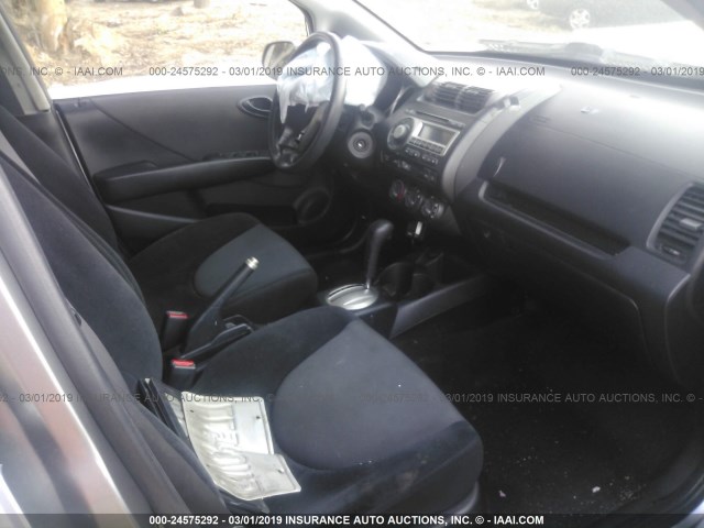 JHMGD38467S013487 - 2007 HONDA FIT GRAY photo 5